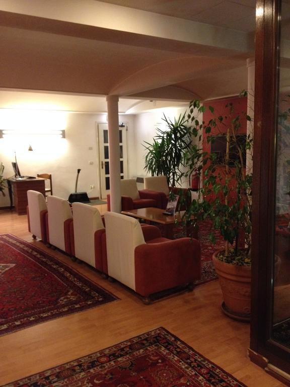 Hotel Due Ragni Villorba Bagian luar foto
