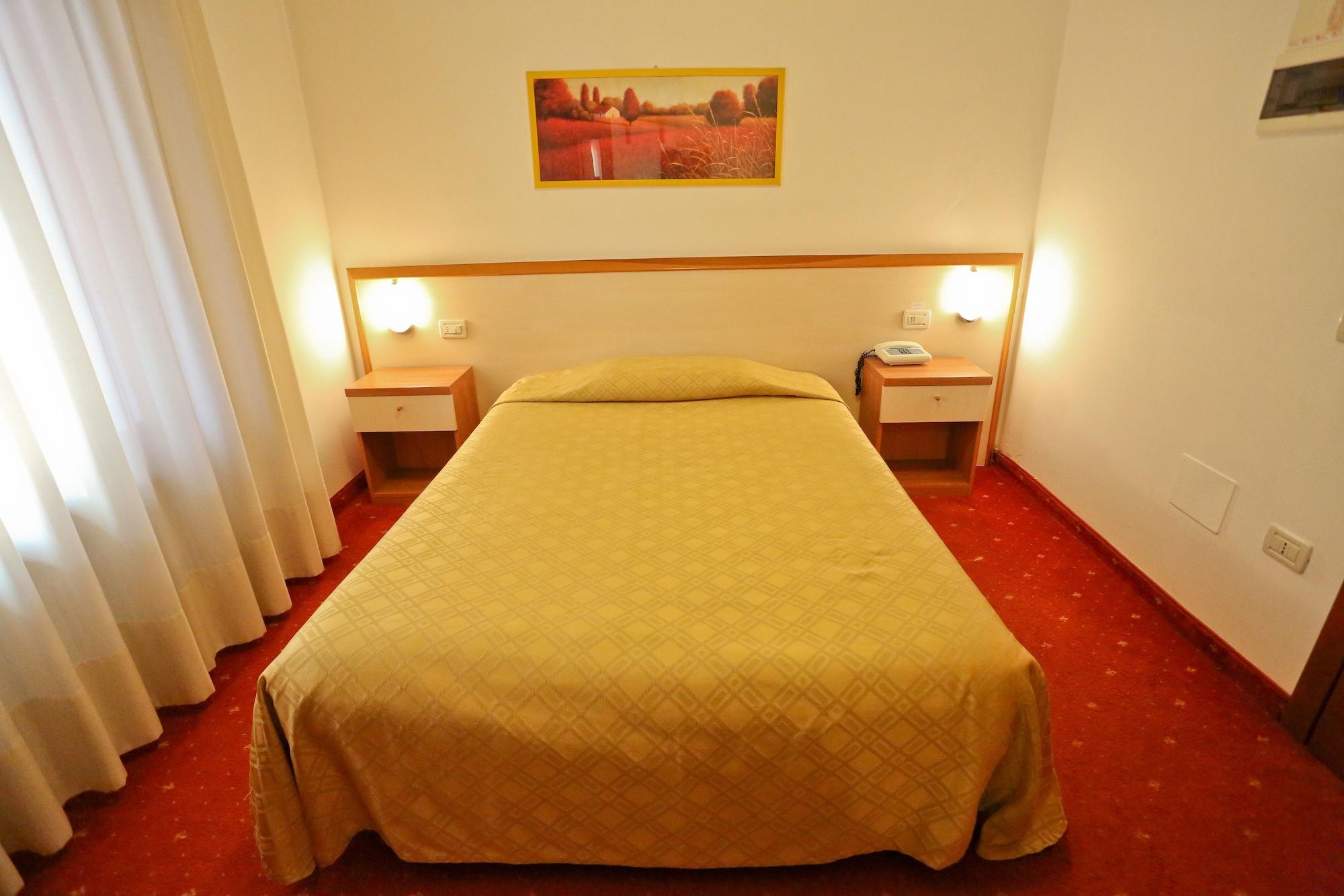 Hotel Due Ragni Villorba Bagian luar foto