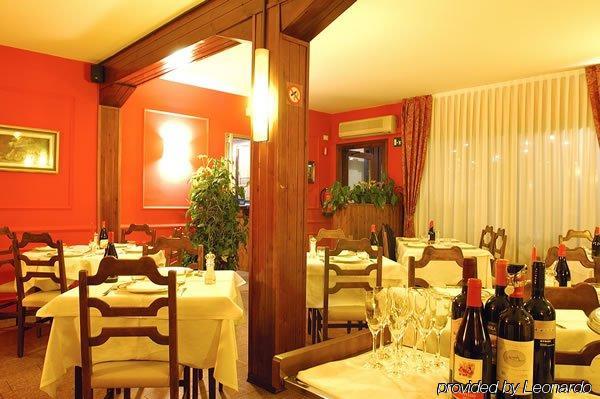 Hotel Due Ragni Villorba Restoran foto