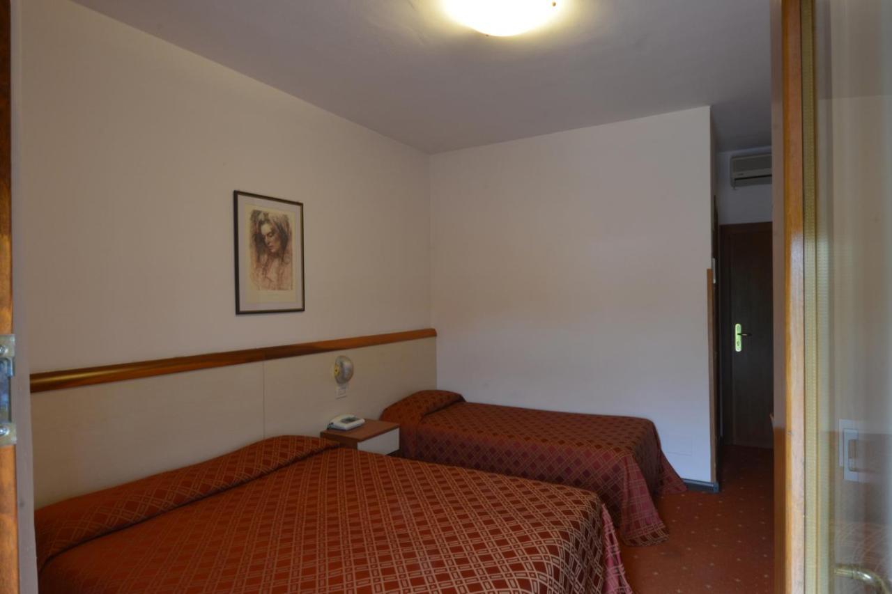Hotel Due Ragni Villorba Bagian luar foto