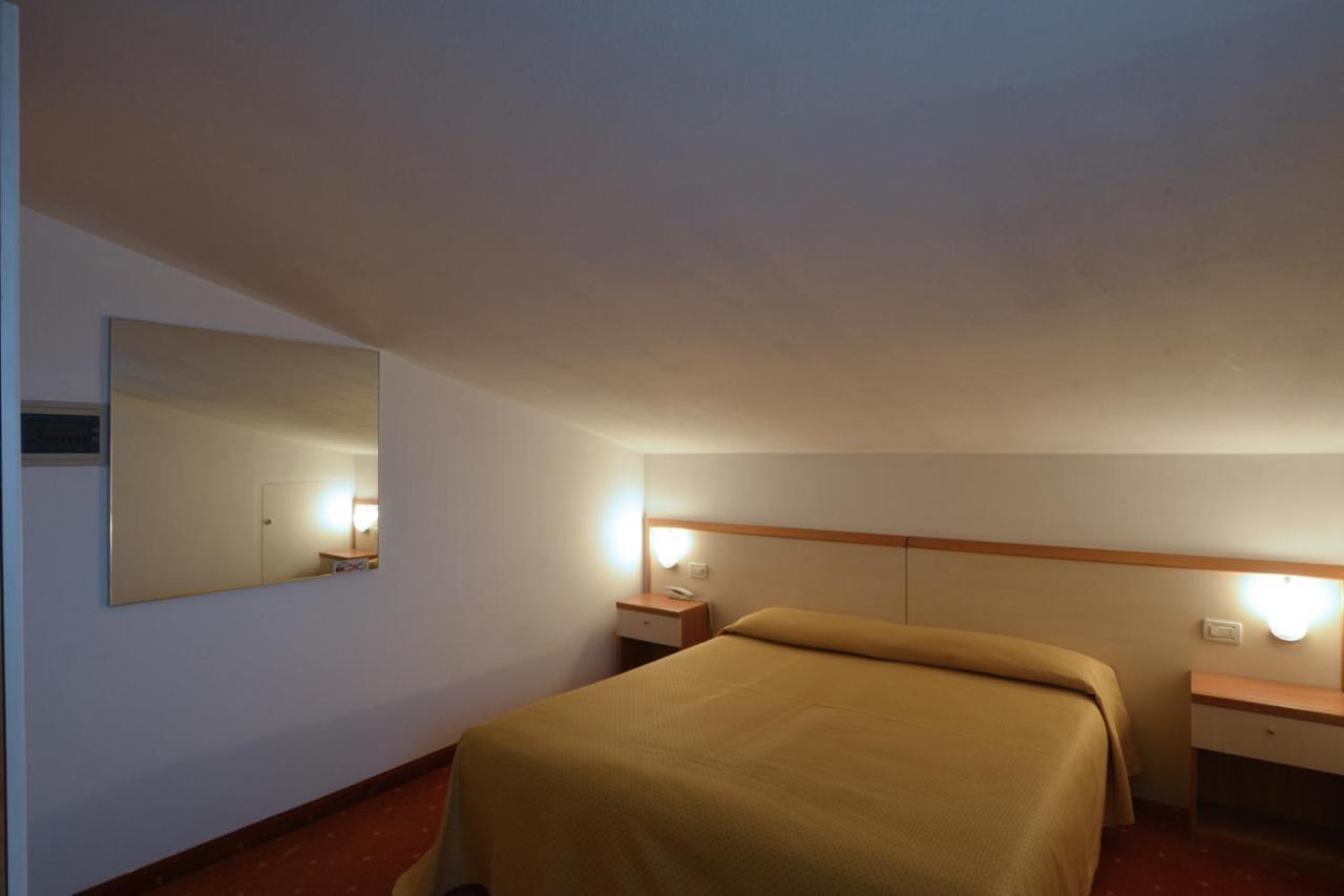 Hotel Due Ragni Villorba Bagian luar foto